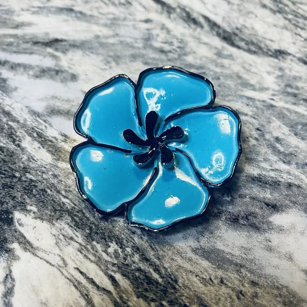 Vintage Blu Biscus Flower Brooch 1.5”